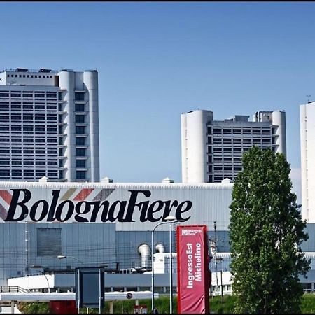 M2Bo Dossetti 27 - Fiera Apartment โบโลญญา ภายนอก รูปภาพ