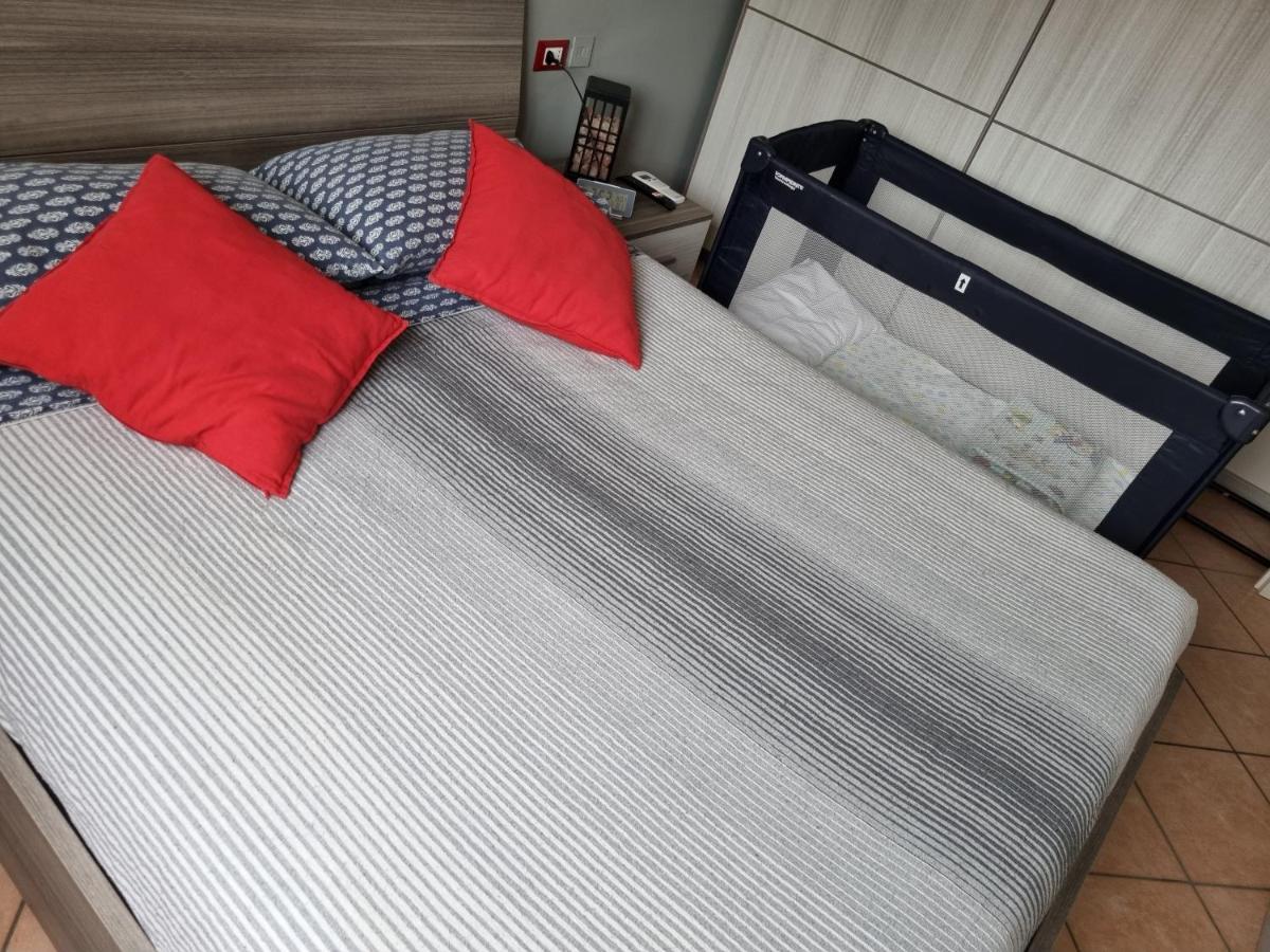 M2Bo Dossetti 27 - Fiera Apartment โบโลญญา ภายนอก รูปภาพ